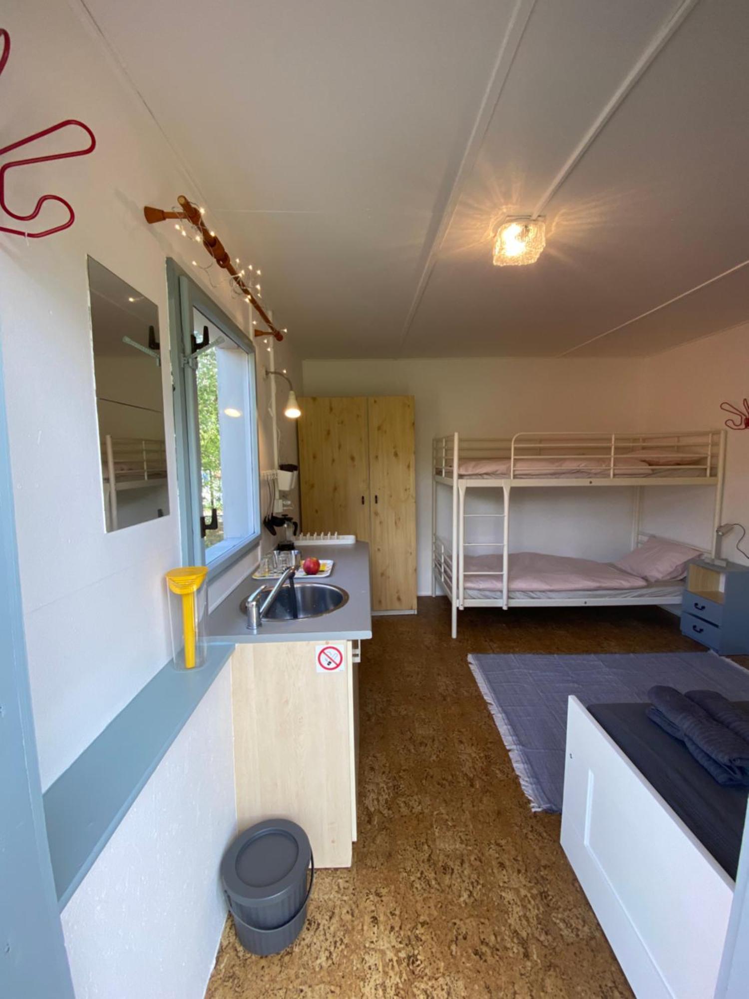 Prague Camping Dzban Buitenkant foto