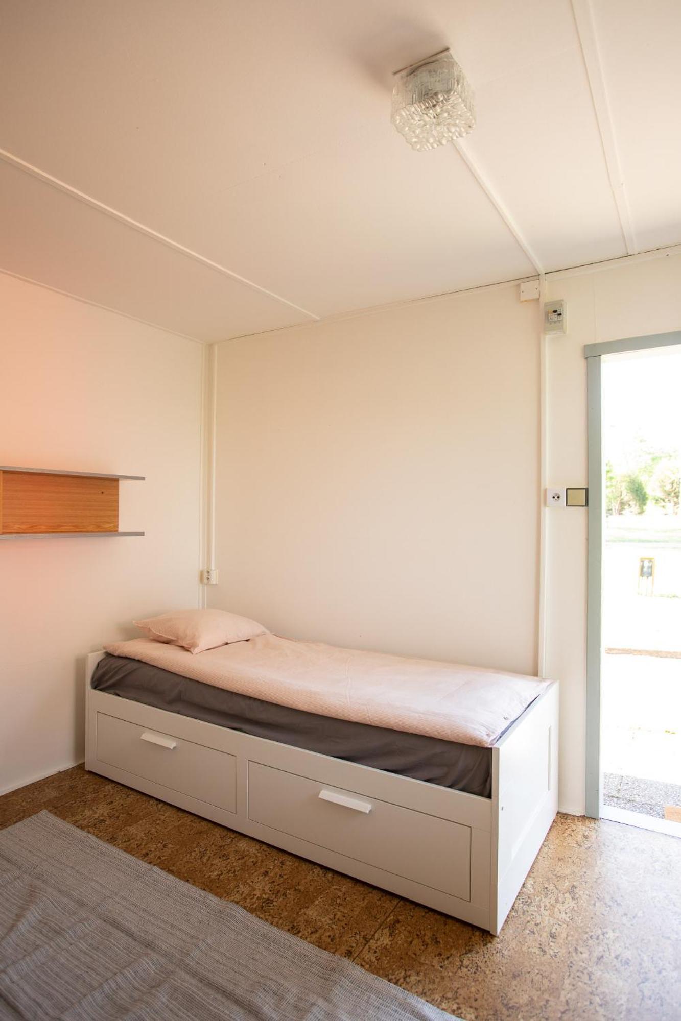 Prague Camping Dzban Buitenkant foto