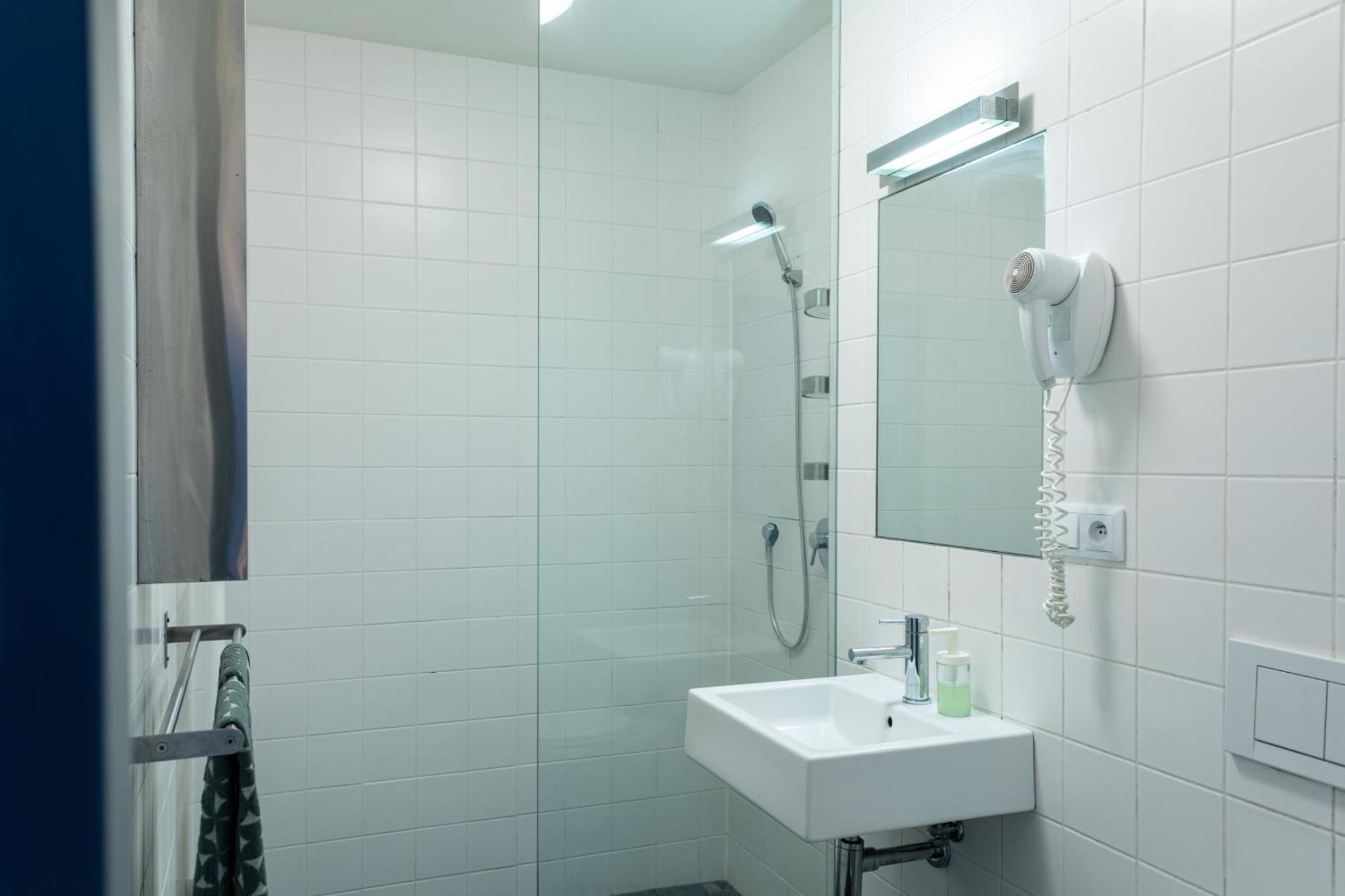 Prague Camping Dzban Buitenkant foto
